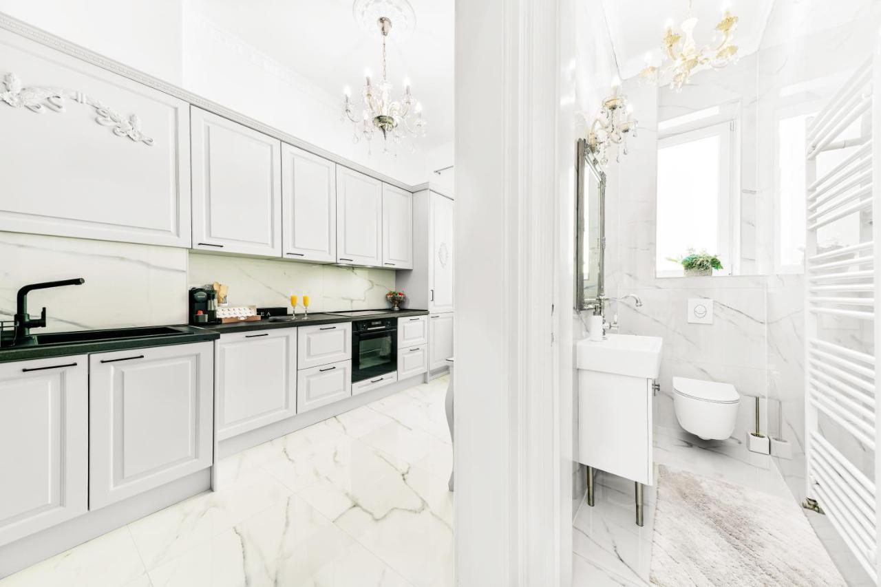 Luxury Class Apartment - 1St Floor, Large Apartment, Downtown, Newly Renovated, Fast Wifi, 4X Air Conditioning Zagreb Dış mekan fotoğraf